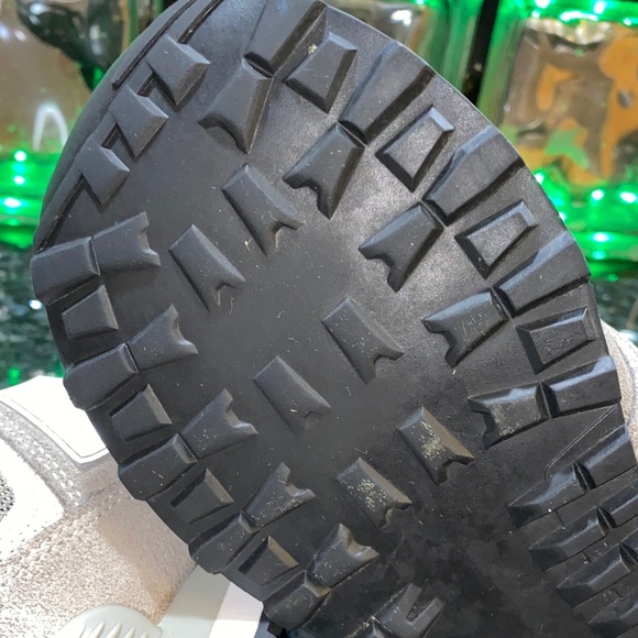 New Balance Women’s Classic 574 Core Pack Grey Athletic Shoes Size 8.5 - Picture 15 of 15